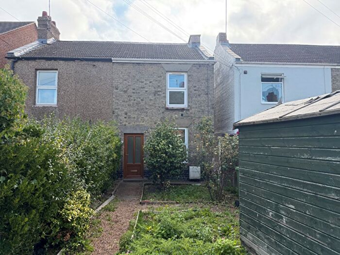 2 Bedroom End Of Terrace House To Rent In Wisbech Road, Kings Lynn, PE30
