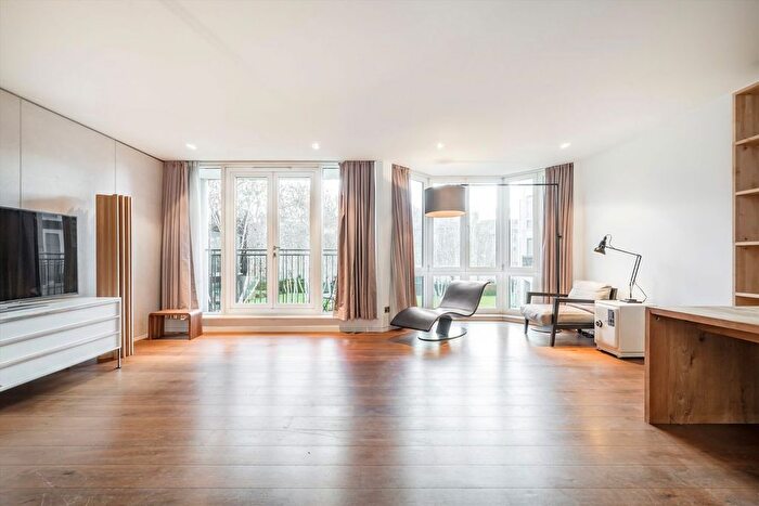 2 Bedroom Flat For Sale In Coleridge Gardens, Chelsea, SW10