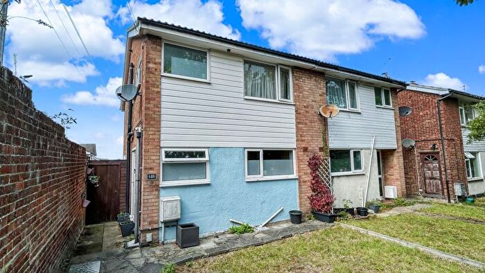 3 Bedroom Property For Sale In Ipswich Road, Colchester, CO4