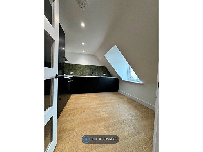 2 Bedroom Flat To Rent In North Methven St, Perth, PH1