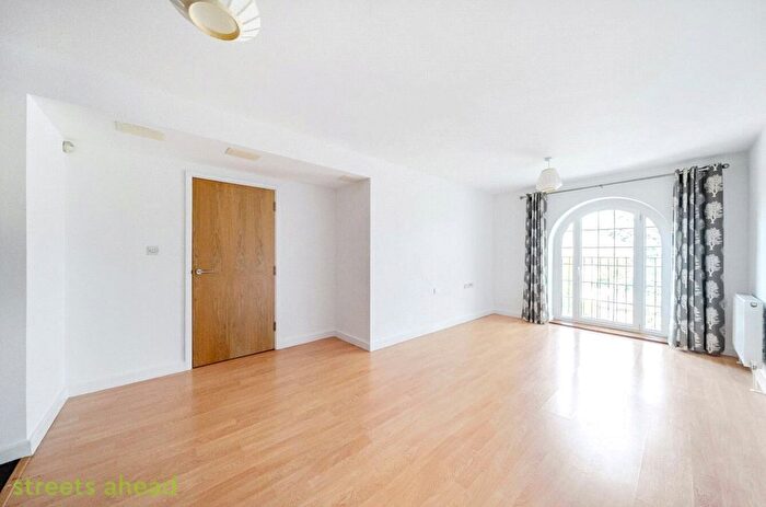 2 Bedroom Flat For Sale In Angel Court, Addiscombe Road, Croydon, CR0