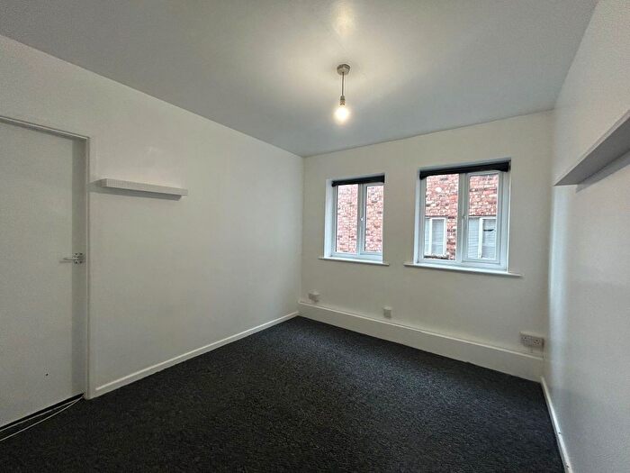 1 Bedroom Flat To Rent In Upper Dicconson Street, Wigan, WN1