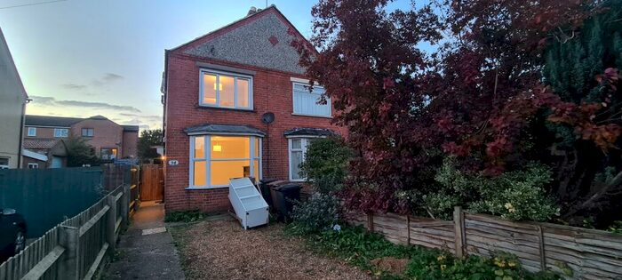 3 Bedroom House To Rent In Eastfield Road, Wellingborough, NN8