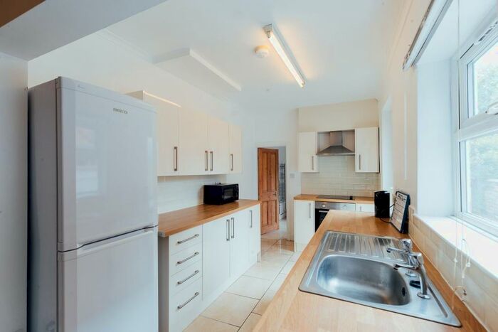 3 Bedroom Terraced House To Rent In Sibthorp Street | Student House | /, LN5