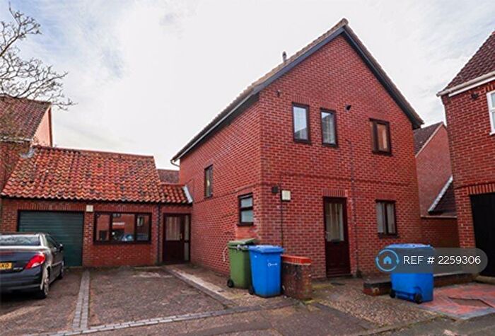 5 Bedroom Semi-Detached House To Rent In Mayes Close, Norwich, NR5