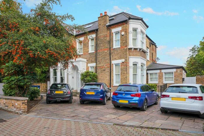 Studio To Rent In Rosemont Road, London, W3