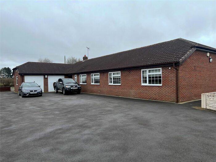 4 Bedroom Bungalow To Rent In Trysull Road, Wombourne, Staffordshire, WV5