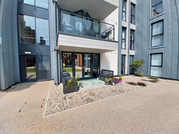 2 Bedroom Flat For Sale In Rest Bay, Porthcawl, CF36