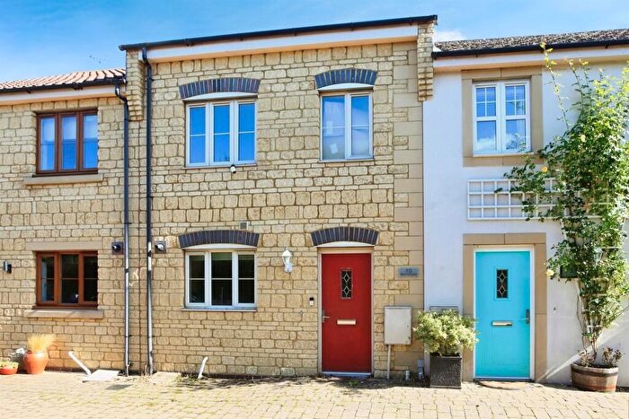 2 Bedroom Terraced House For Sale In Normangate, Ailsworth, Peterborough, PE5