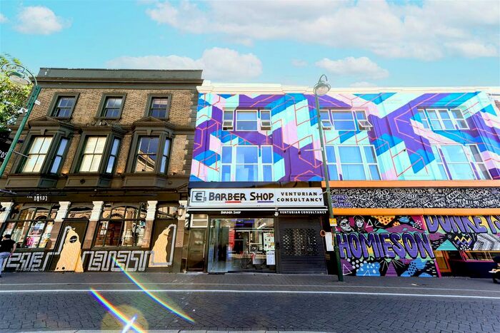 2 Bedroom Flat To Rent In High Road Leytonstone, London, E11