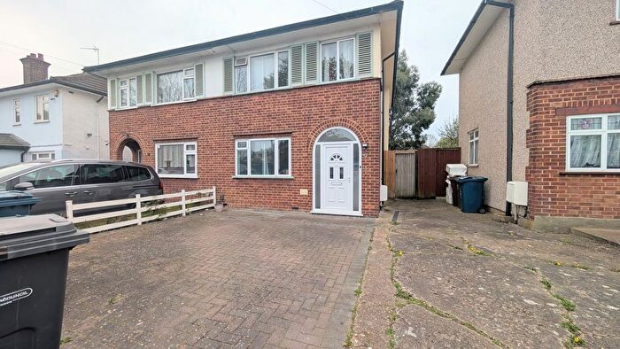 3 Bedroom Semi Detached House To Rent In Waverley Road, Harrow, HA2