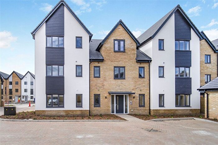 2 Bedroom Flat To Rent In Buckler Ride, Crowthorne, RG45