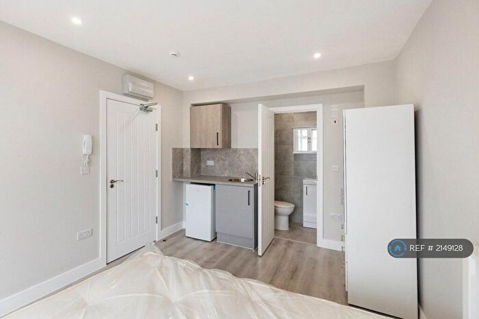 Studio To Rent In Sutton, Sutton, SM1