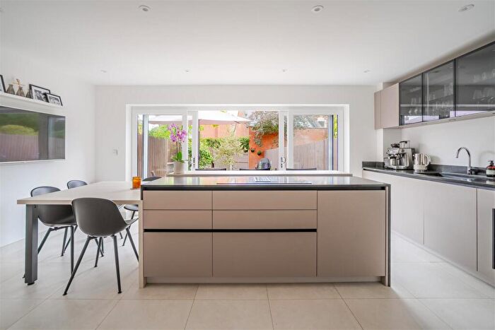 4 Bedroom Town House For Sale In Longbourn, Windsor, SL4