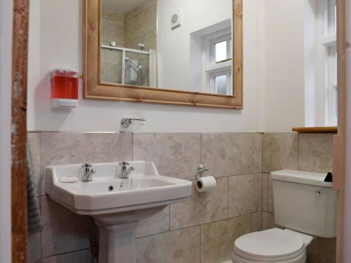 2 Bedroom Cottage To Rent In Hatton Bottom Lock, Warwick, CV35
