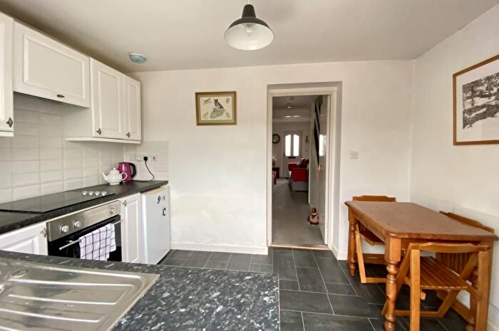 2 Bedroom Riad For Sale In Christchurch Road, Ringwood, BH24