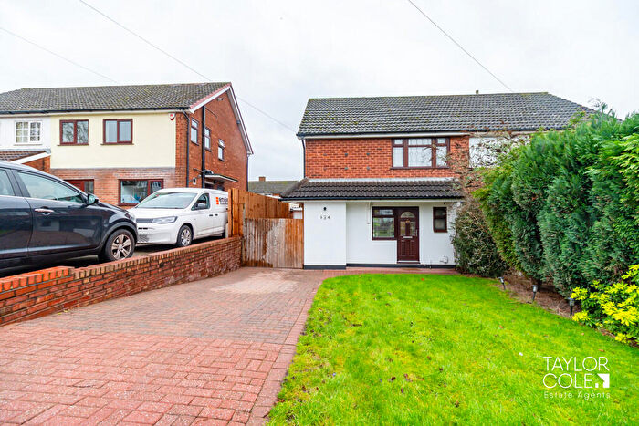 3 Bedroom Semi-Detached House For Sale In Tamworth Road, Two Gates, B77