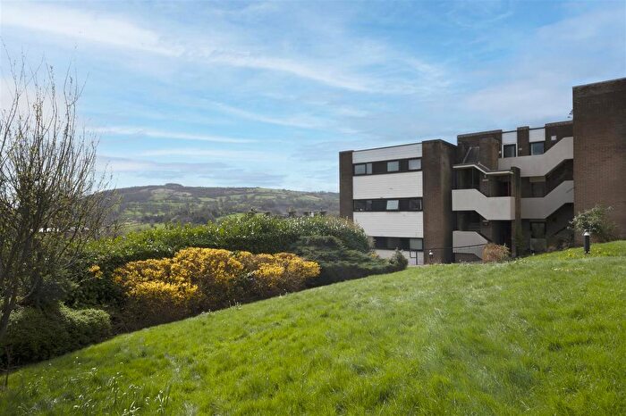 2 Bedroom Flat For Sale In Smith Road, Matlock, DE4