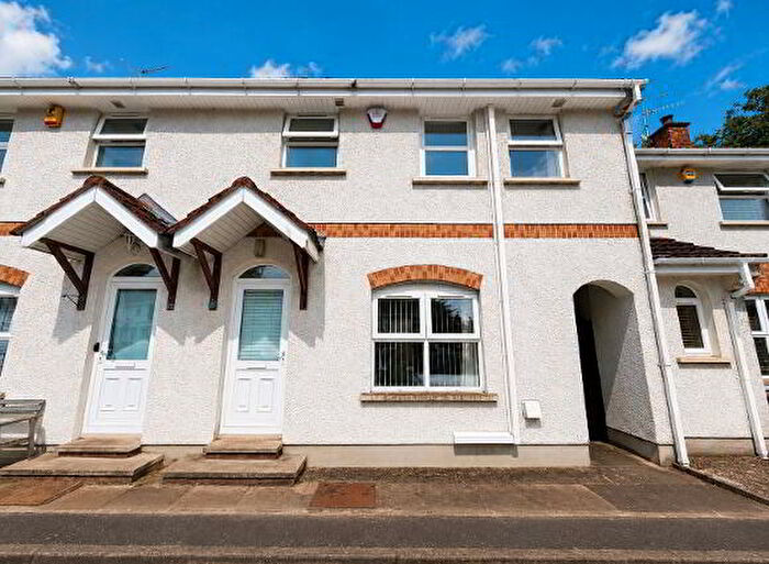 3 Bedroom Mid TownHouse For Sale In Good Shepherds Glen, L’derry, BT47
