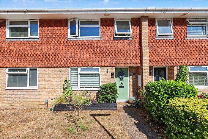 3 Bedroom Terraced House For Sale In Woking, Surrey, GU21