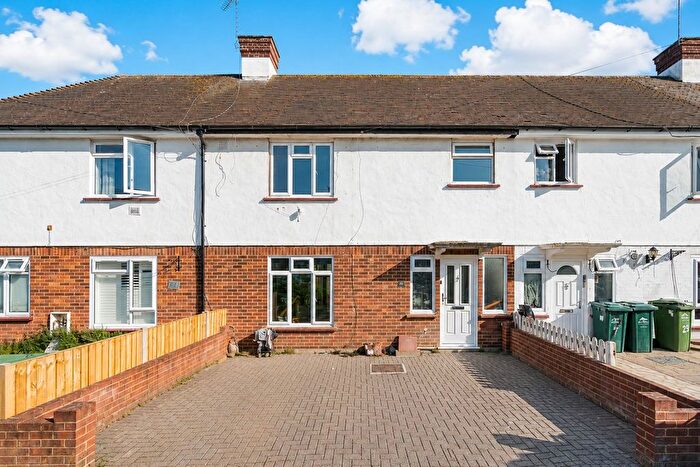 3 Bedroom Terraced House For Sale In Viola Avenue, Surrey, Staines-Upon-Thames, TW19