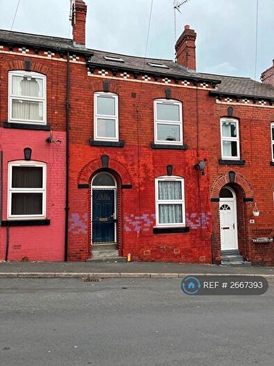 4 Bedroom Terraced House To Rent In Aviary Road, Leeds, LS12