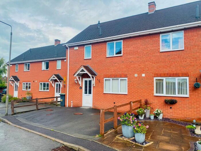 3 Bedroom Property To Rent In St. Oswalds Crescent, Ashbourne, DE6