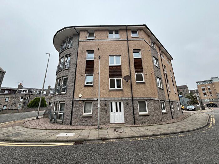 2 Bedroom Flat For Sale In Portland Street, Aberdeen, Aberdeen City, AB11