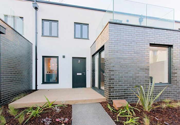 2 Bedroom Terraced House To Rent In Fonthill Mews, London, N4