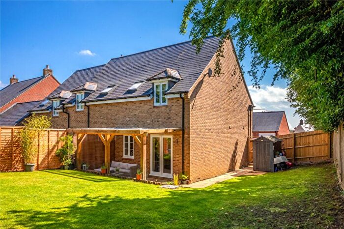 2 Bedroom End Of Terrace House For Sale In Aldous Drive, Bloxham, Oxfordshire, OX15