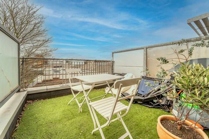 1 Bedroom Flat To Rent In Totterdown Street, Tooting, London, SW17