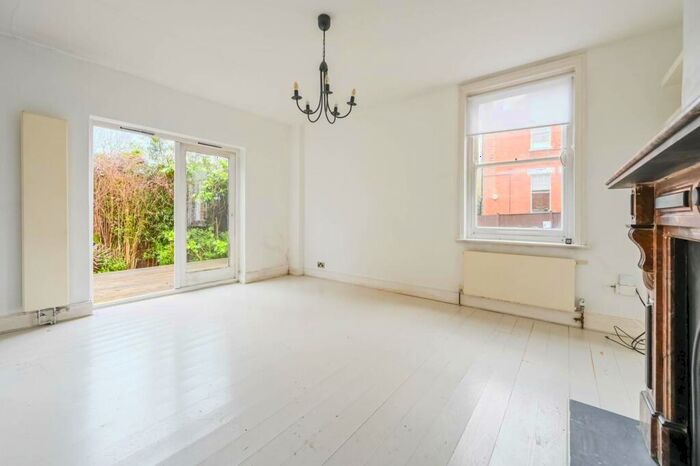 1 Bedroom Flat To Rent In Langdon Park Road, Highgate, London, N6
