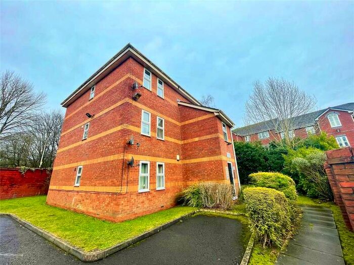 1 Bedroom Flat To Rent In Montonbridge Court, Montonfields Road, Manchester, Greater Manchester, M30