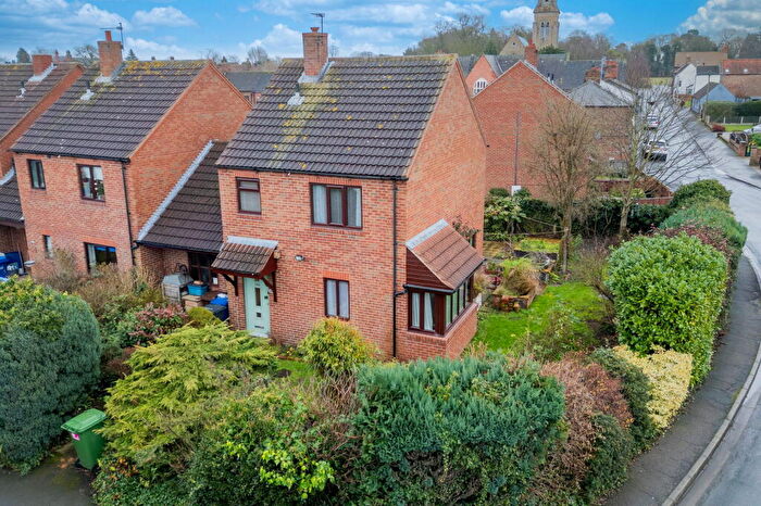 3 Bedroom Link Detached House For Sale In Low Street, Carlton, Goole, DN14