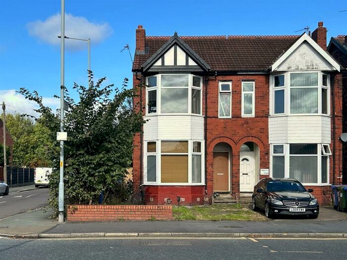 2 Bedroom Apartment To Rent In Stockport Road, Stockport, SK3