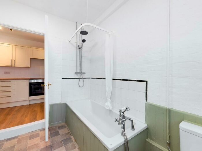 2 Bedroom Character Property To Rent In Little Basing, Lychpit, Basingstoke, RG24