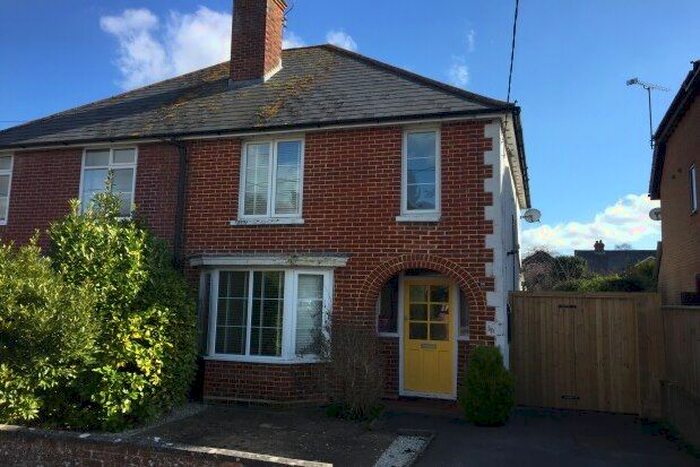 3 Bedroom Semi-Detached House To Rent In Queens Road, Lyndhurst, SO43