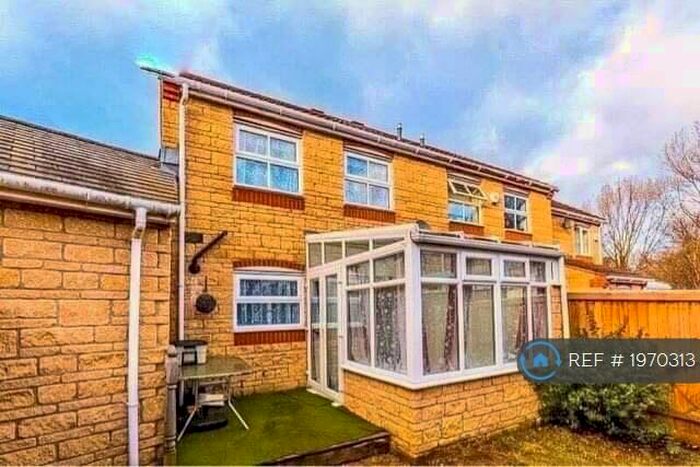 3 Bedroom Semi-Detached House To Rent In Henley Way, Frome, BA11