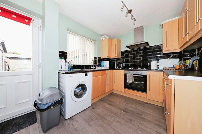 2 Bedroom Semi-Detached House For Sale In Edensor Close, Wolverhampton, WV10