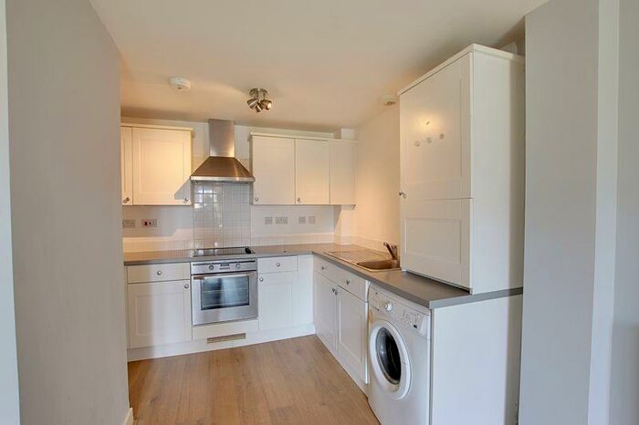 2 Bedroom Flat To Rent In Cowleaze, Chippenham, SN15