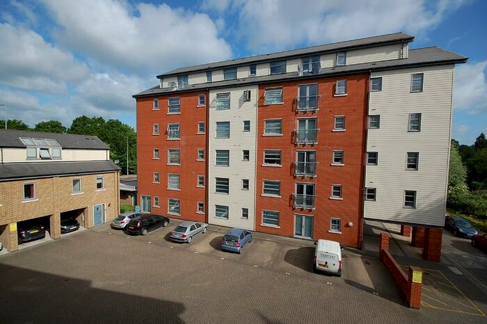 2 Bedroom Apartment To Rent In Rotary Way, Colchester, Essex, CO3