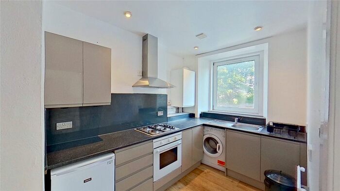 2 Bedroom Flat To Rent In Queensferry Road, Edinburgh, EH4
