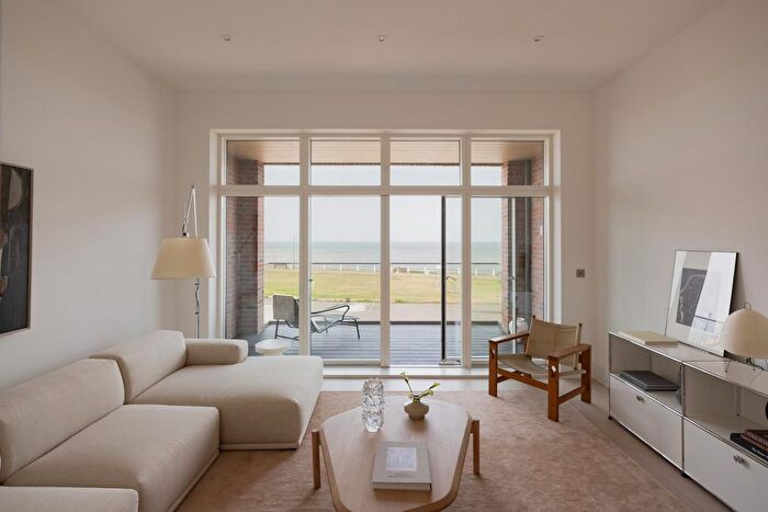 4 Bedroom End Of Terrace House For Sale In Sheringham, Norfolk, NR26