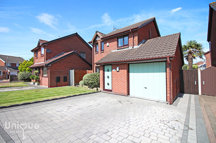 3 Bedroom Detached House For Sale In Chaffinch Close, Thornton-Cleveleys, FY5