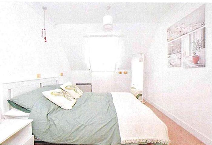 1 Bedroom Flat To Rent In Queen Street, Arundel, BN18