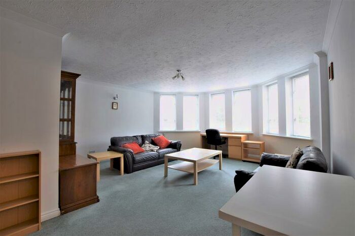 2 Bedroom Apartment To Rent In Paradise Square, City Centre, Oxford, OX1