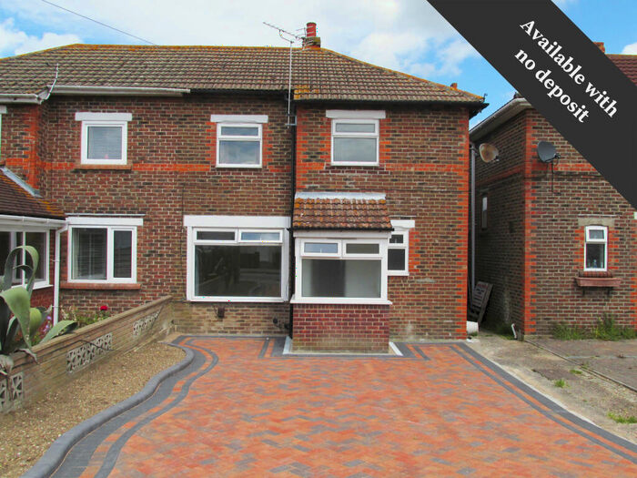 3 Bedroom End Of Terrace House To Rent In White Hart Lane, Fareham, PO16