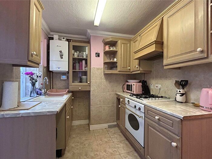 2 Bedroom Terraced House To Rent In Connaught Road, Aldershot, Hampshire, GU12