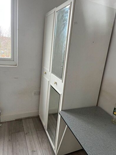 1 Bedroom Semi Detached House To Rent In Lodge Road, Croydon, CR0