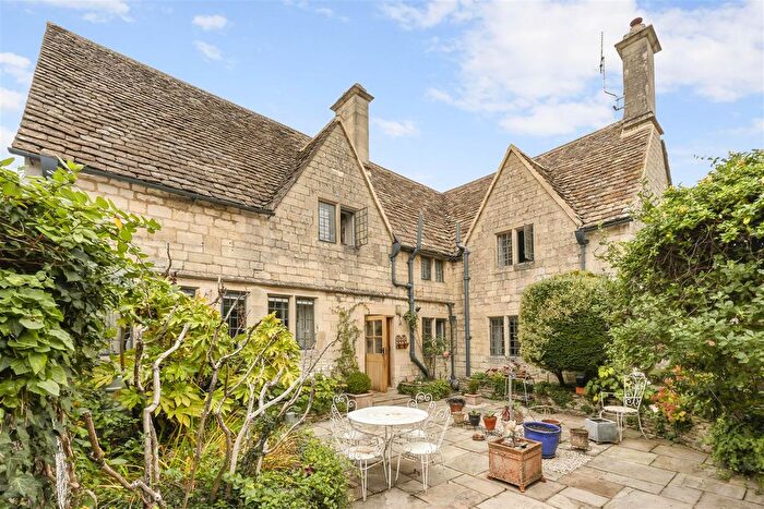 3 Bedroom Property For Sale In St. Marys Street, Painswick, Stroud, GL6